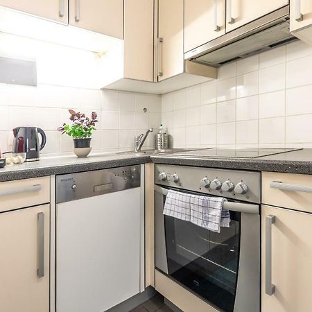 Apartment Near Naschmarkt Wina Bagian luar foto