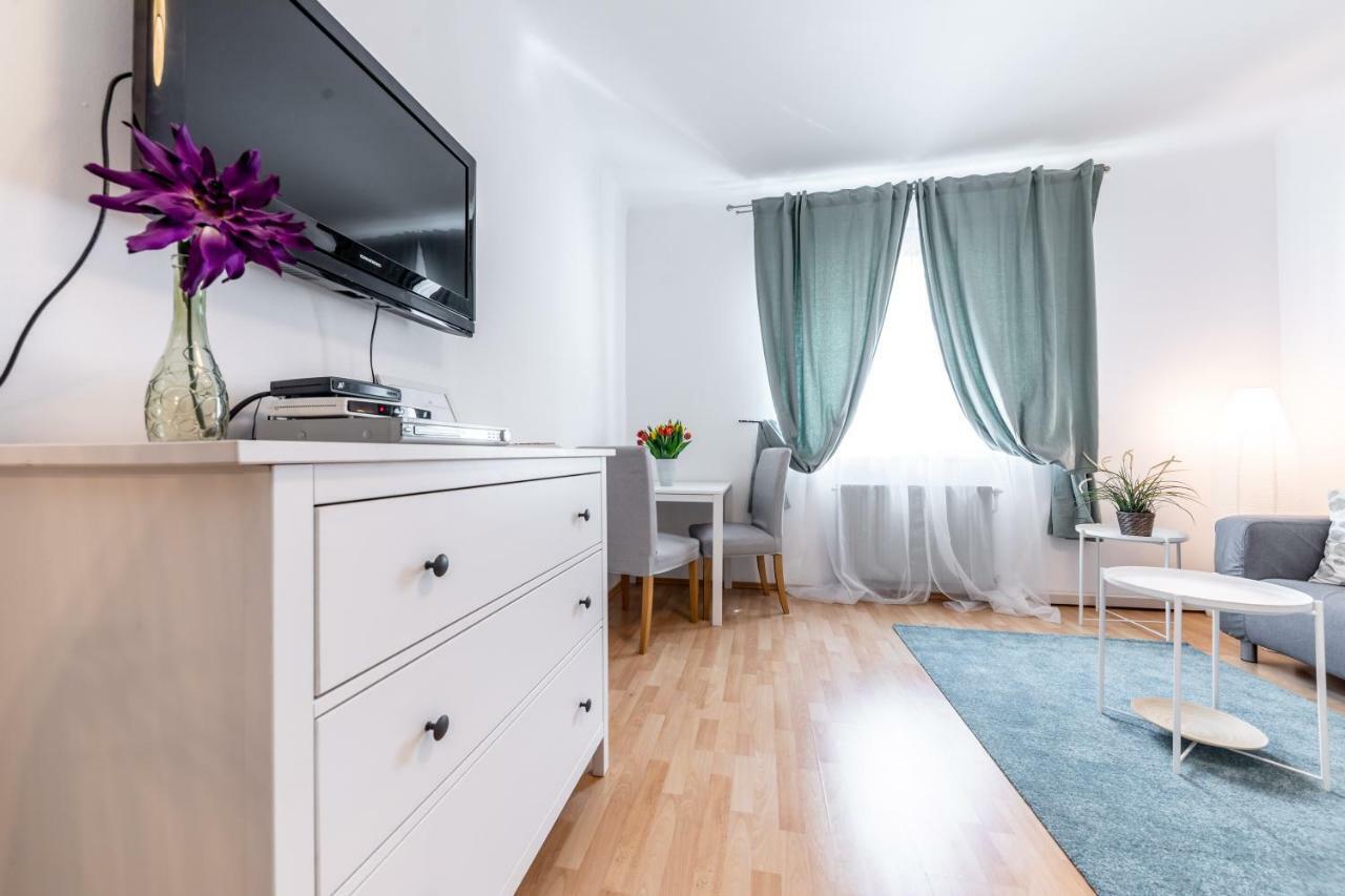 Apartment Near Naschmarkt Wina Bagian luar foto